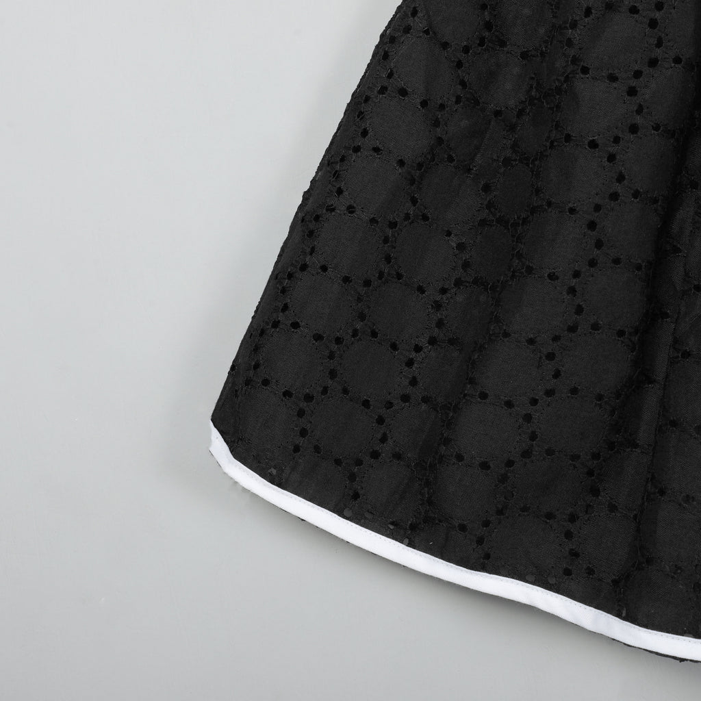 Sleeveless Balloon Dot Midi With Piping, Tie And Flared Look