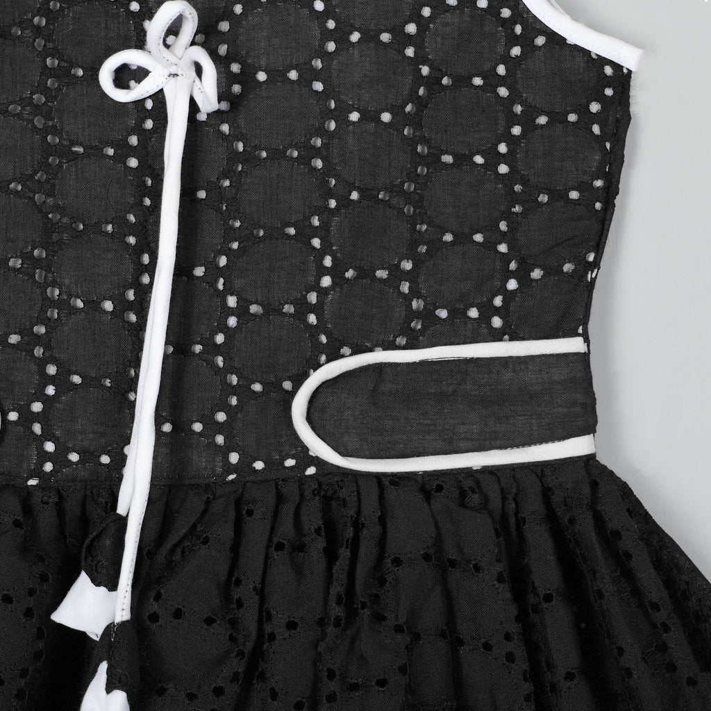 Sleeveless Balloon Dot Midi With Piping, Tie And Flared Look