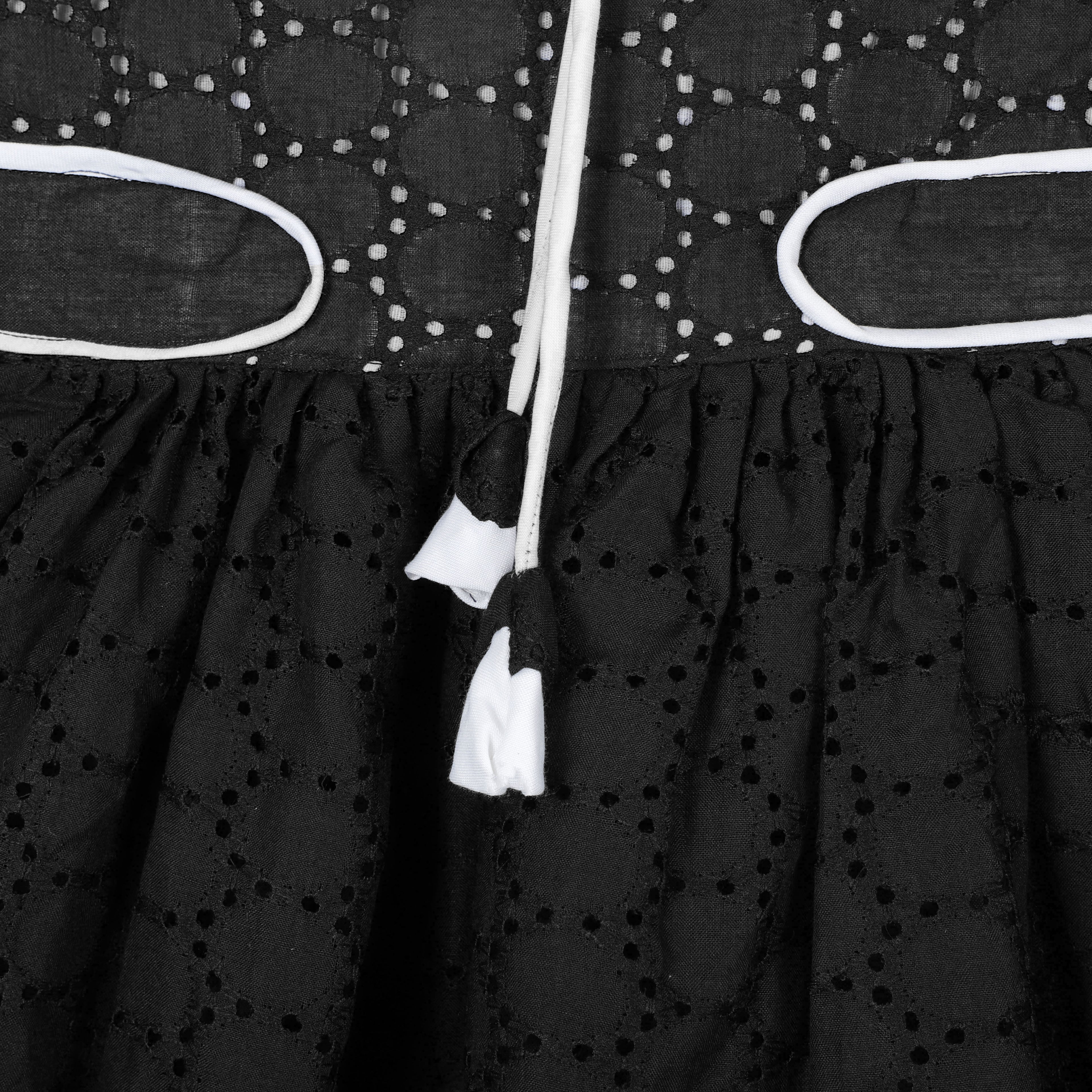 Sleeveless Balloon Dot Midi With Piping, Tie And Flared Look