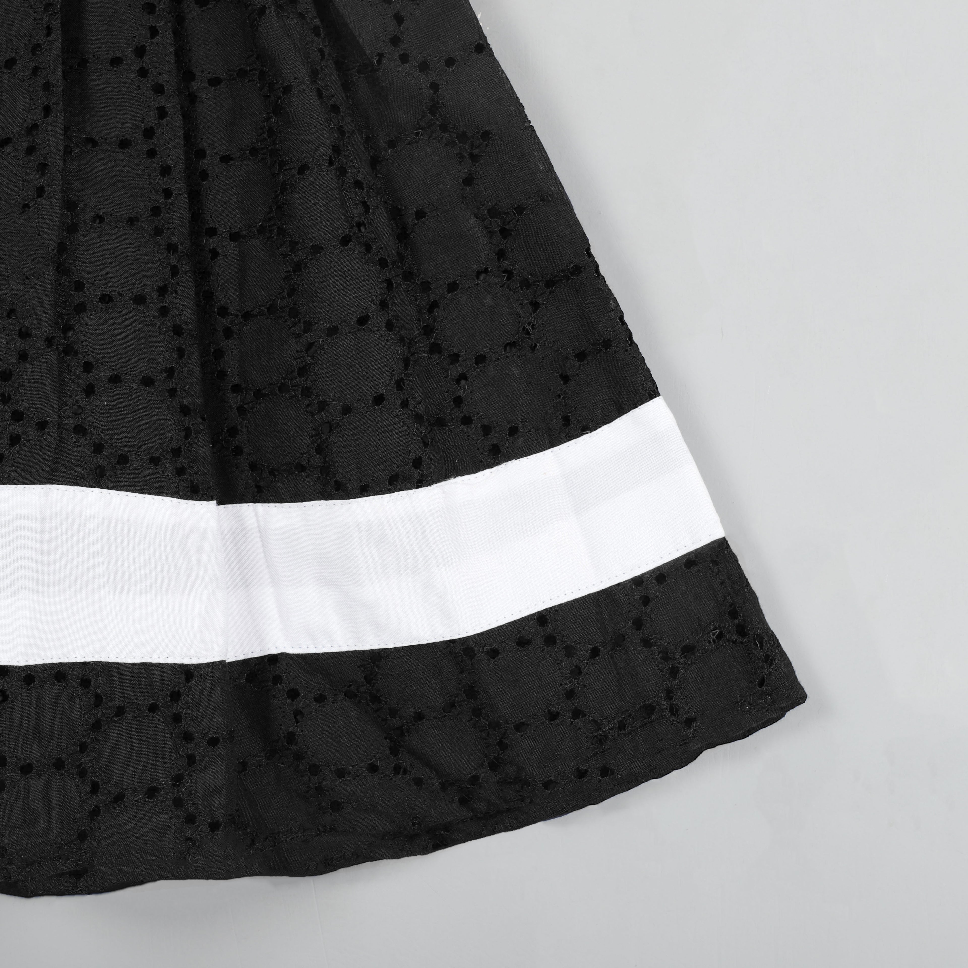 Sleeveless Balloon Dot Top And Pant Set With Gotta Lace And Flared