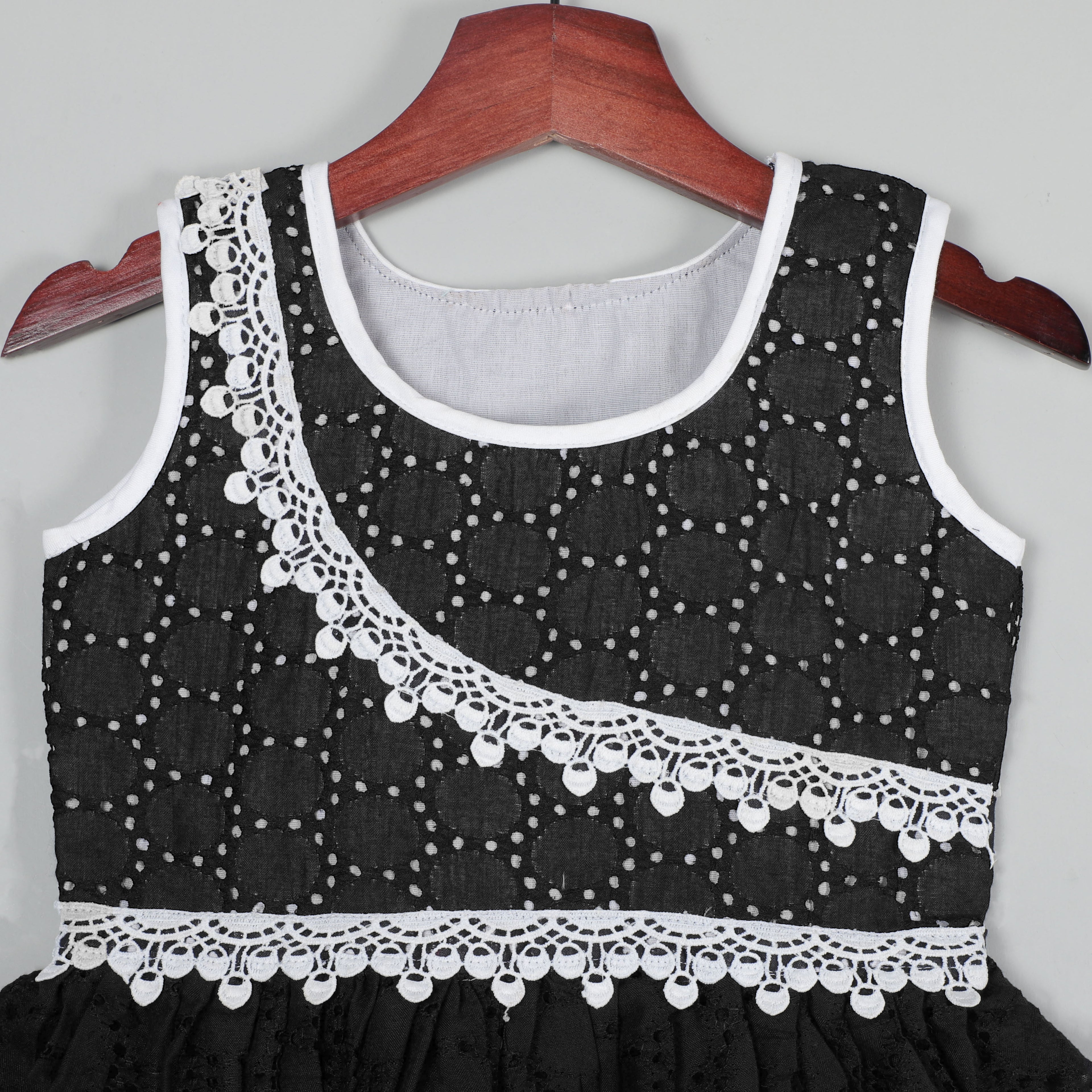 Sleeveless Balloon Dot Top And Pant Set With Gotta Lace And Flared