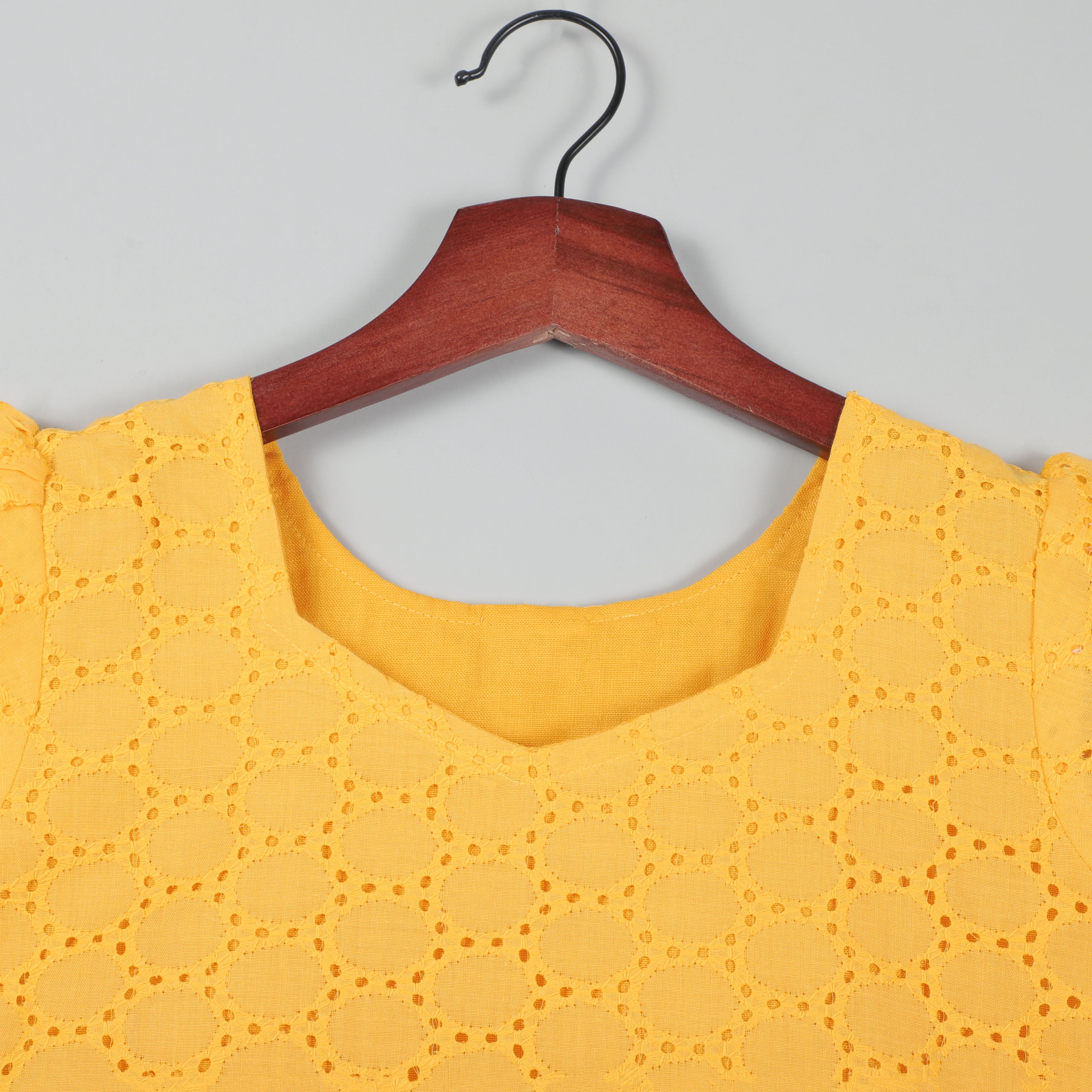 Puffy Short Sleeves Yellow Balloon Dot Top With Pant