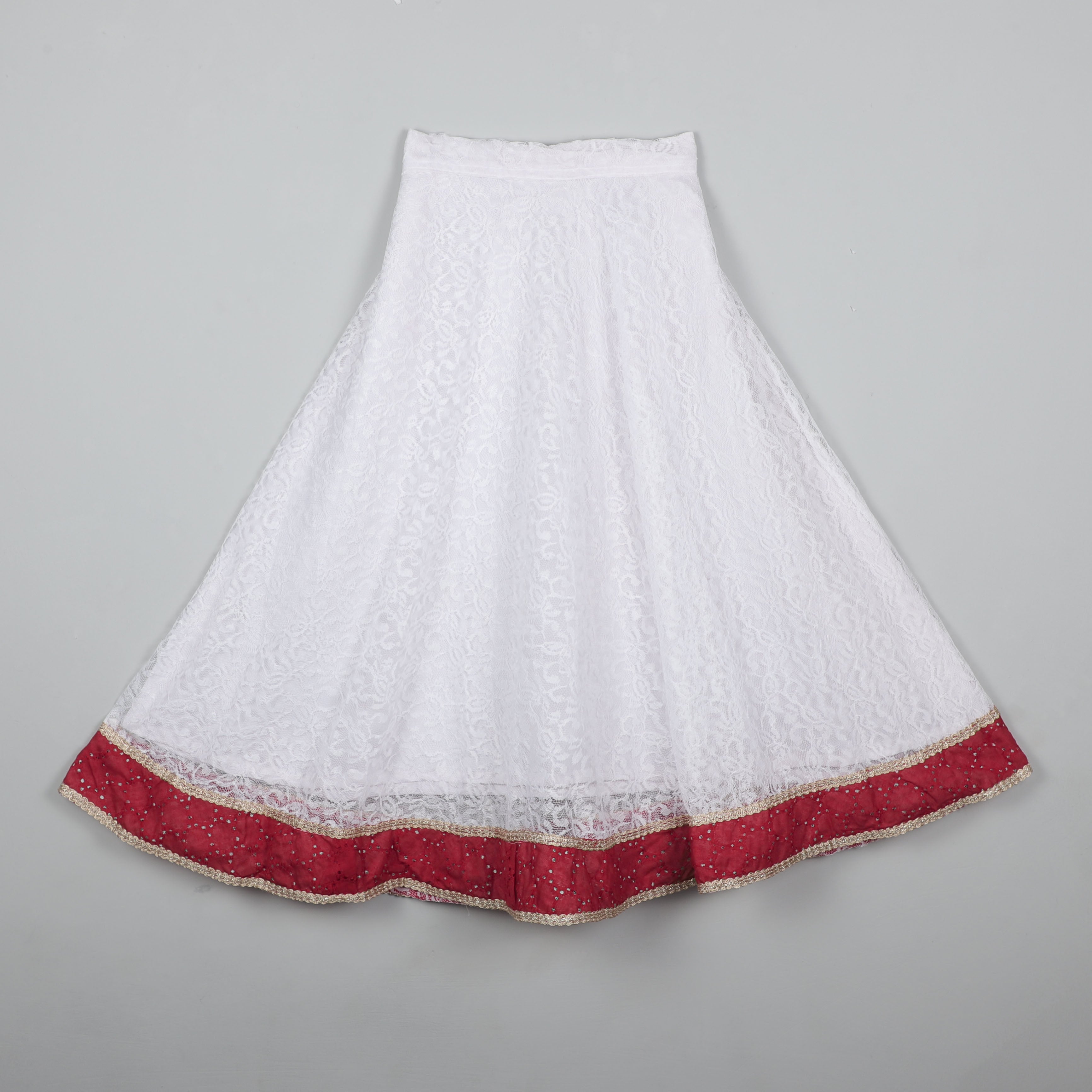 Balloon Dot Pattern Choli With Butterfly Sleeves And Flared Lehenga