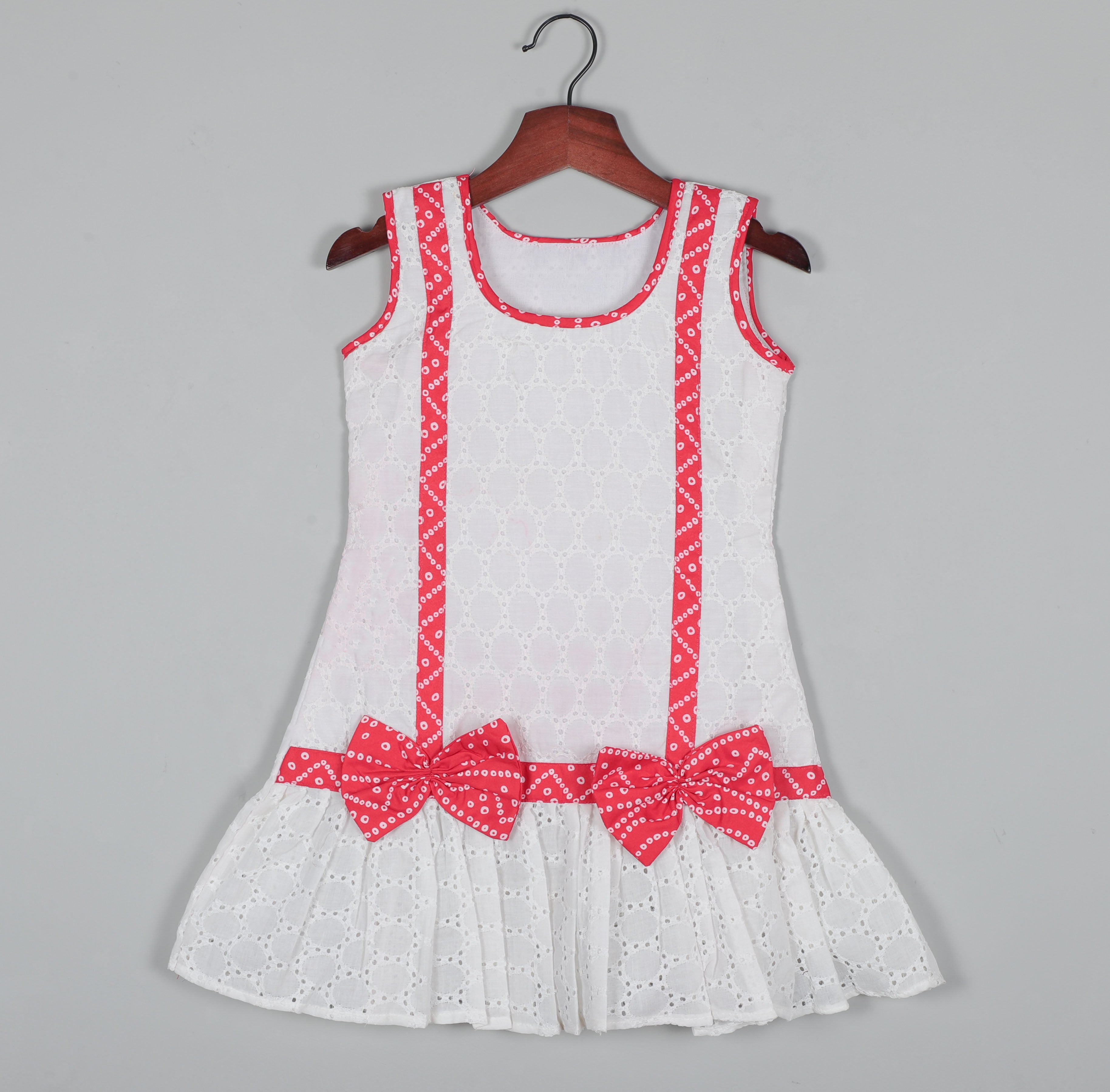 Gift Look Balloon Dot Cotton Top And Printed Sharara Set