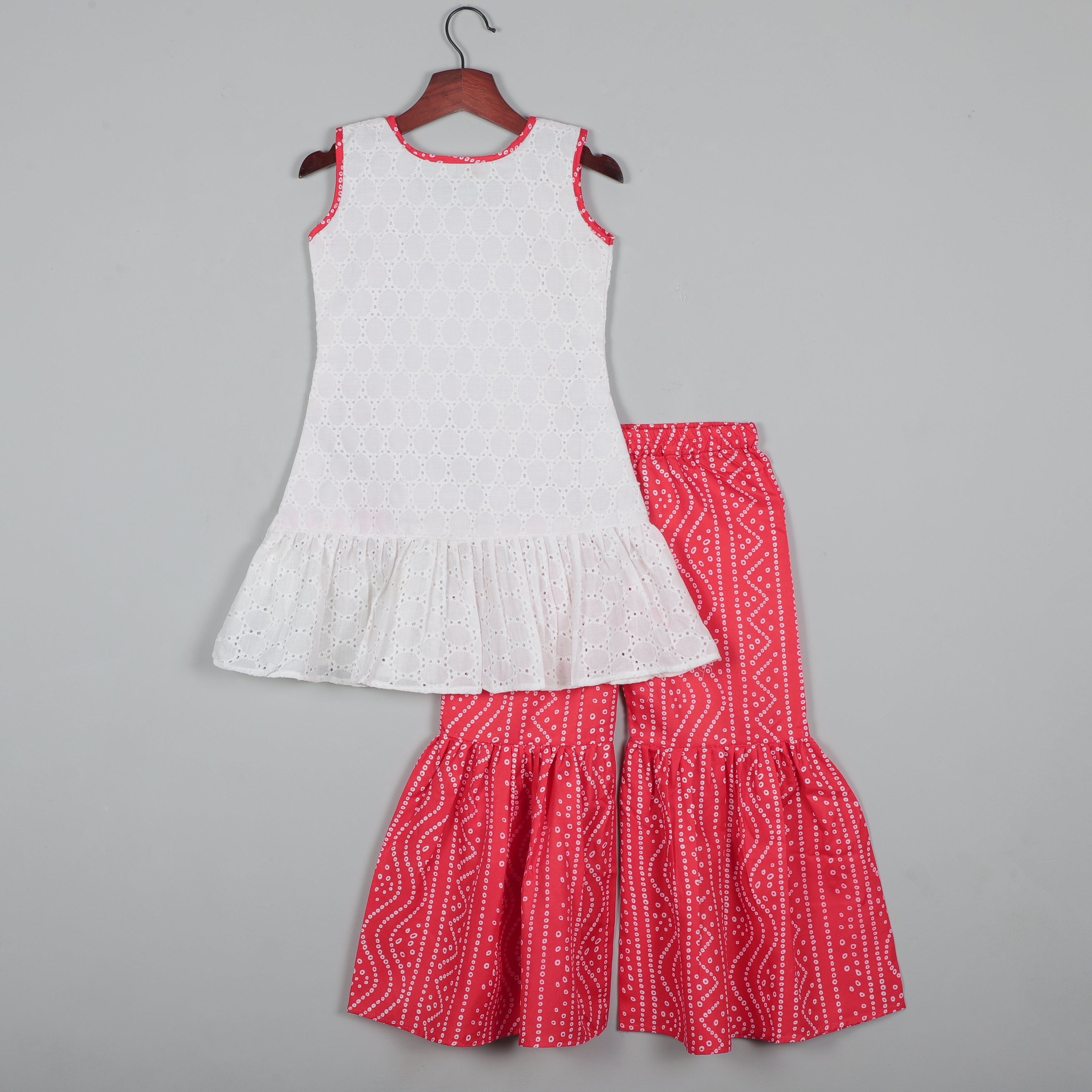 Gift Look Balloon Dot Cotton Top And Printed Sharara Set