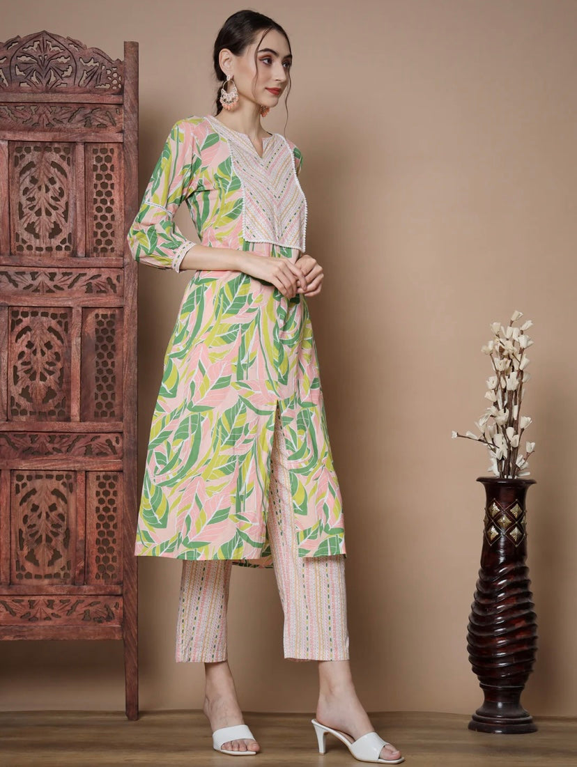 Leaf Printed Kurti With Zigzag Print Neck, And Pant Set