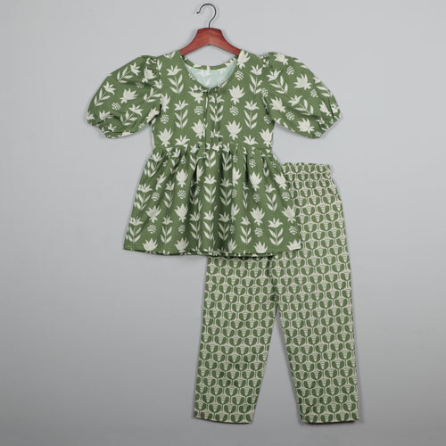 Anarkali Kurta With Baloon Pattern Sleeves And Pant Set