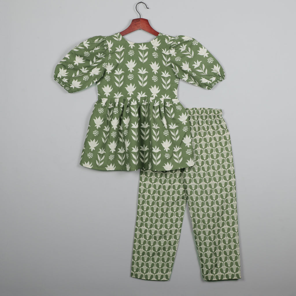 Anarkali Kurta With Baloon Pattern Sleeves And Pant Set