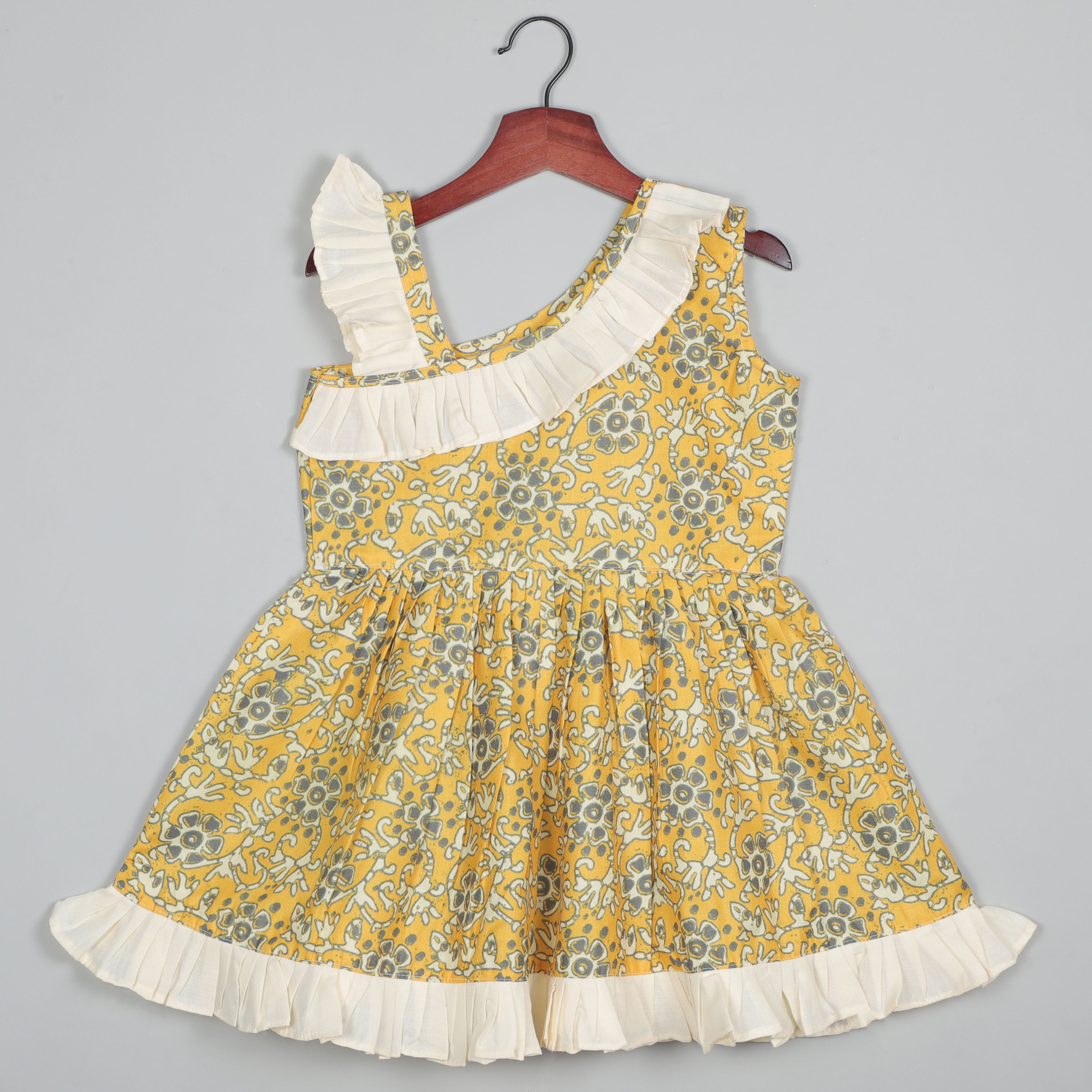 Dress With Ruffle At Neck, One Shoulder And Bottom Hem With Cotrast Color Matching