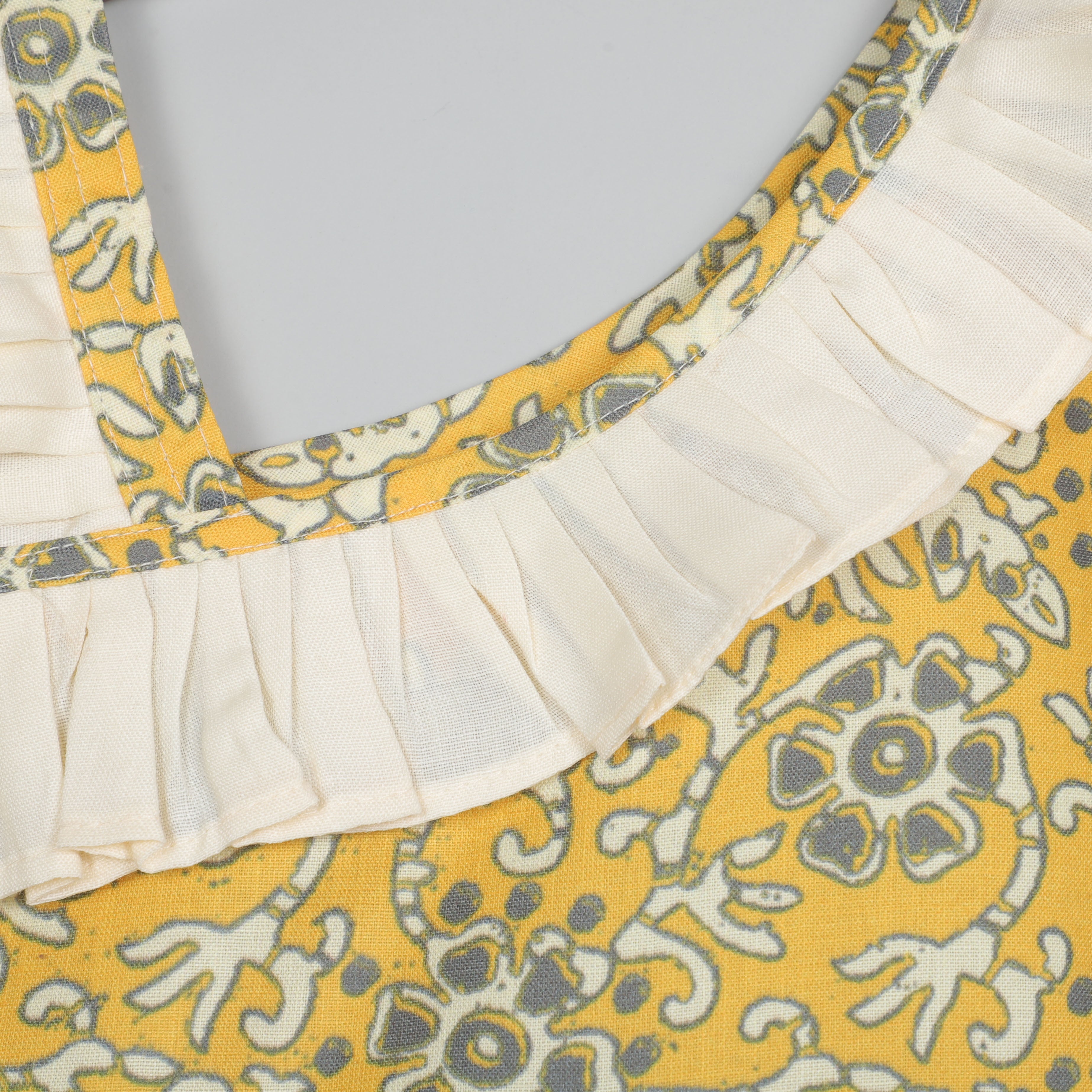 Dress With Ruffle At Neck, One Shoulder And Bottom Hem With Cotrast Color Matching