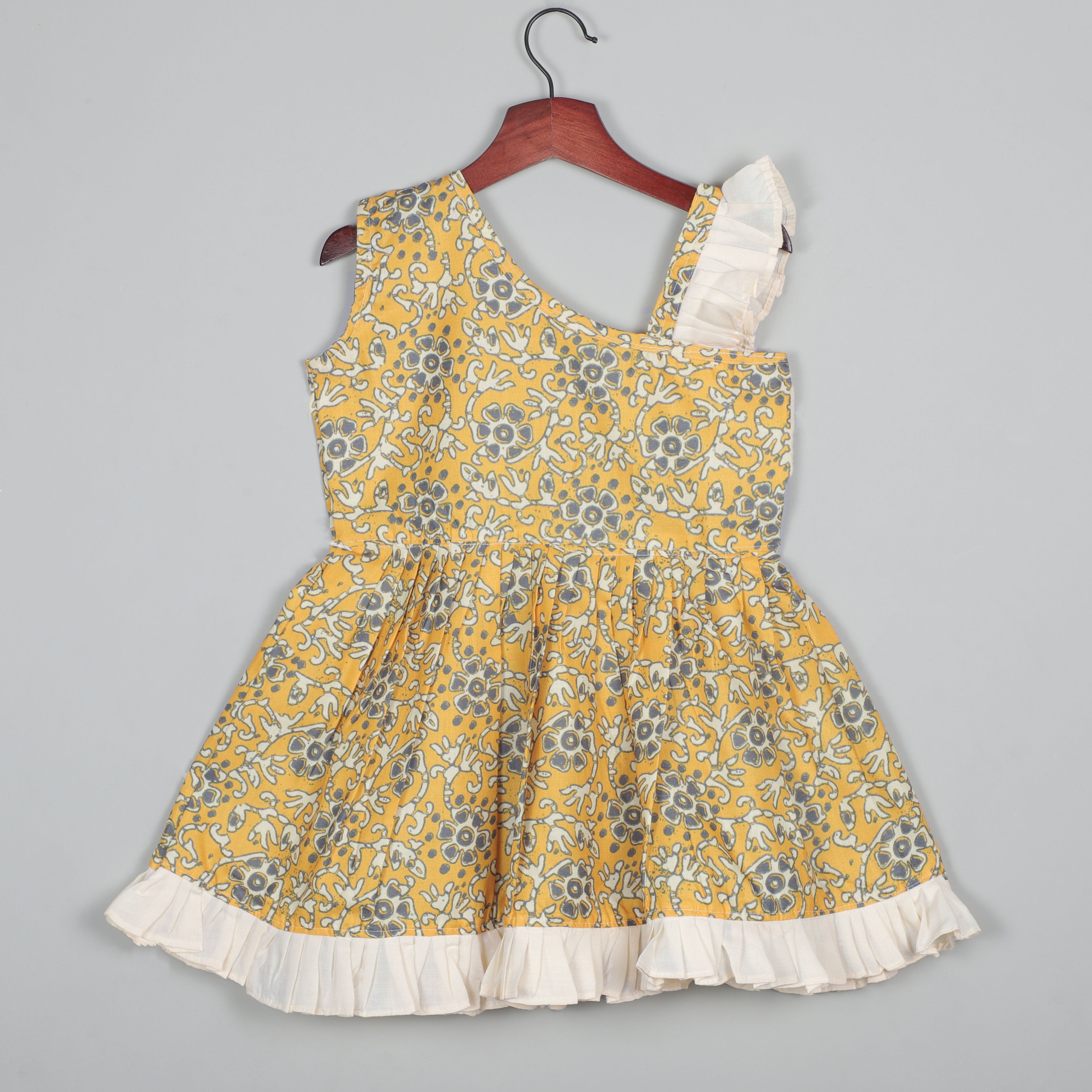 Dress With Ruffle At Neck, One Shoulder And Bottom Hem With Cotrast Color Matching