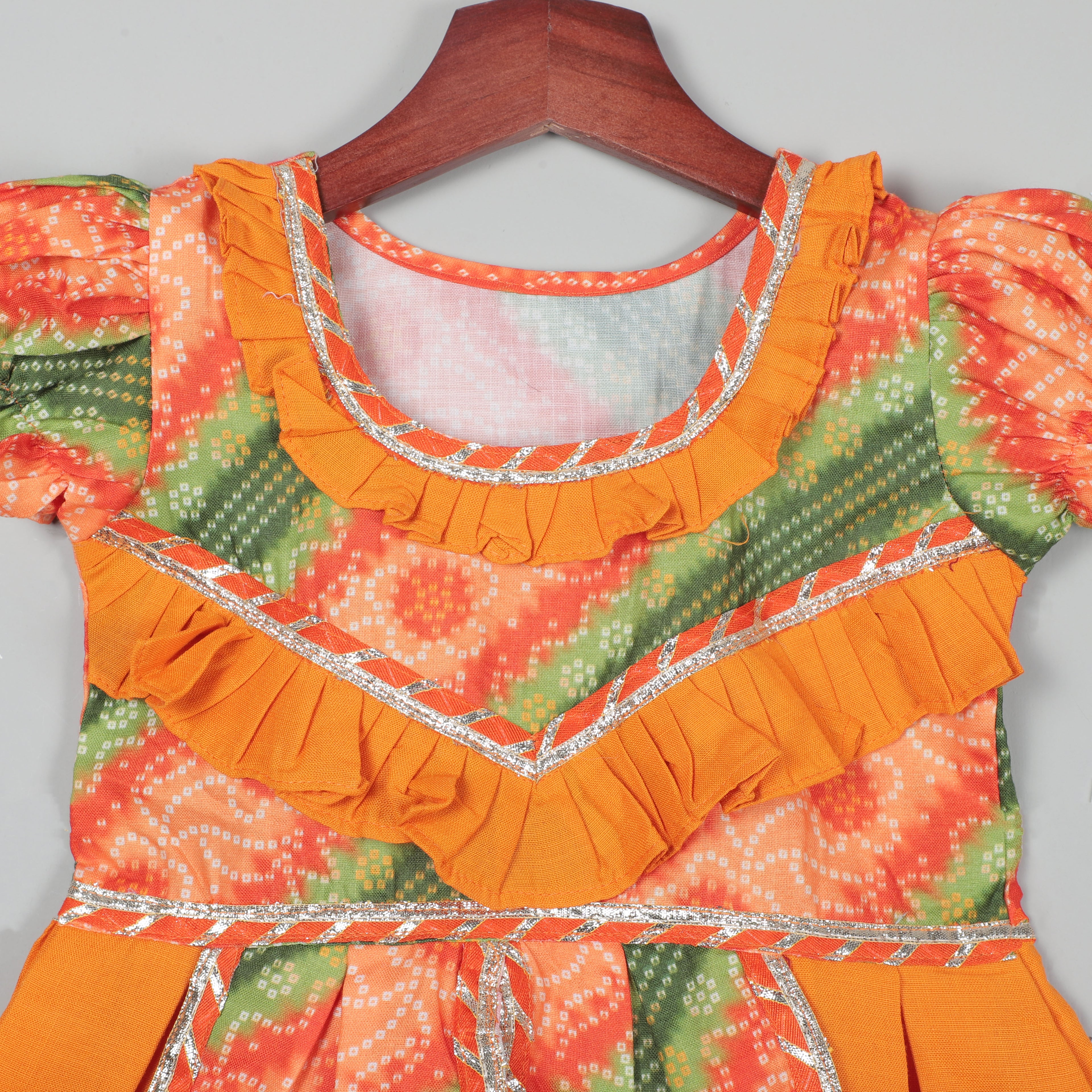 Puffy Short Sleeve Dress With Printed Mix-Up Concept