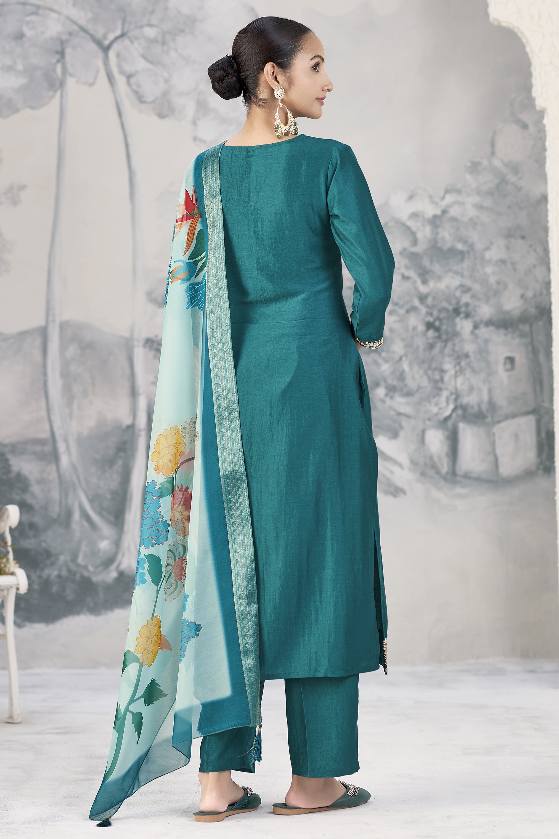 Embroidered Kurta With Pant And Jaquared Printed Dupatta Set