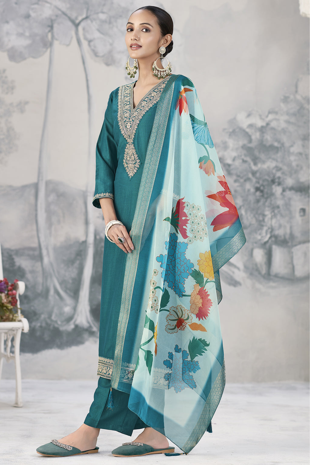 Embroidered Kurta With Pant And Jaquared Printed Dupatta Set